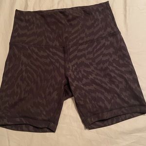 Wunder train high rise shorts 6”
